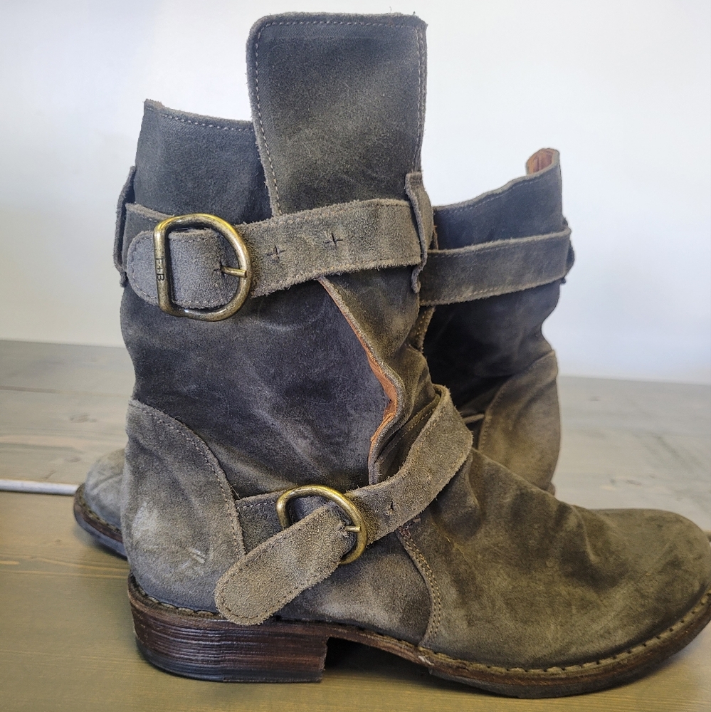 Fiorentini & Baker suede boots